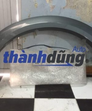 ỐP CUA LỐP TRƯỚC MITSUBISHI TRITON