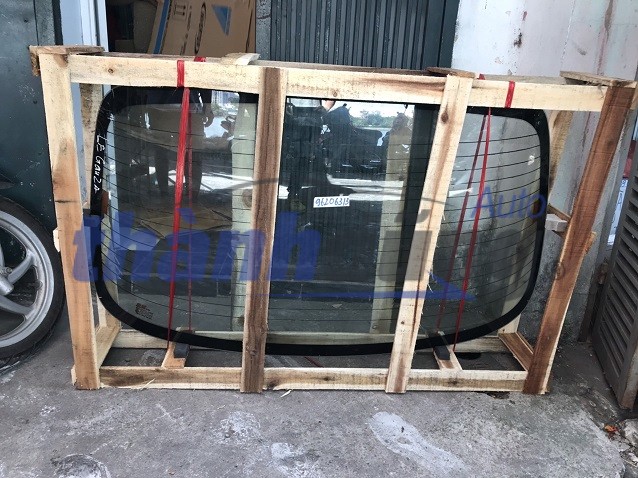 KÍNH CHẮN GIÓ DAEWOO LEGANZA