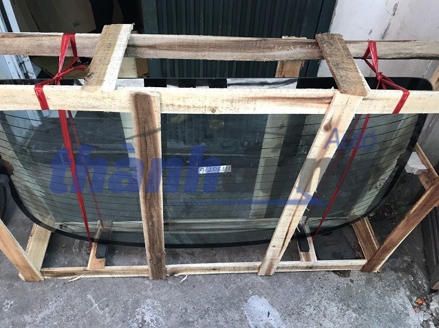 KÍNH CHẮN GIÓ DAEWOO LEGANZA