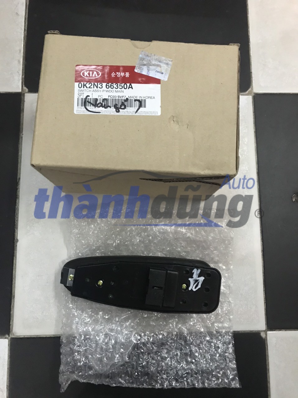 CÔNG TẮC LÊN KÍNH TRƯỚC TRÁI KIA SPECTRA