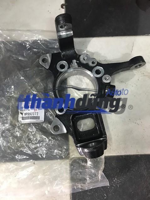 NGÕNG MAY Ơ TRƯỚC MITSUBISHI TRITON