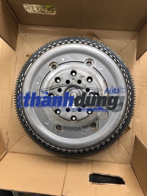 BÁNH ĐÀ MERCEDES SPRINTER