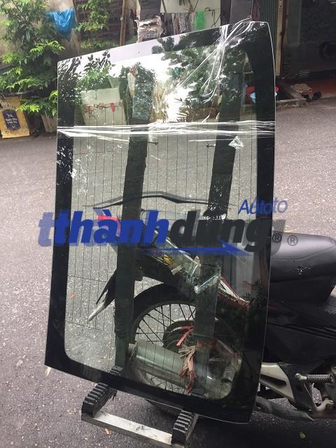 KÍNH CỐP HẬU MAZDA 2