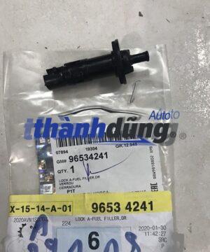CHỐT KHÓA NẮP BÌNH XĂNG CHEVROLET AVEO