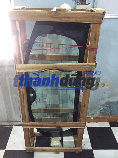 KÍNH CHẮN GIÓ SAU MITSUBISHI XPANDER