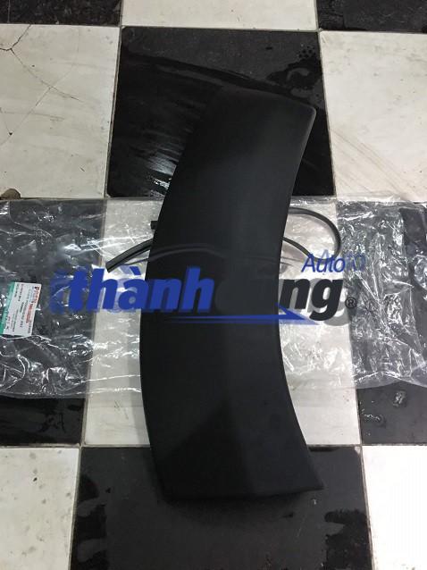ỐP PHỒNG CẢN TRƯỚC PHẢI TOYOTA HILUX