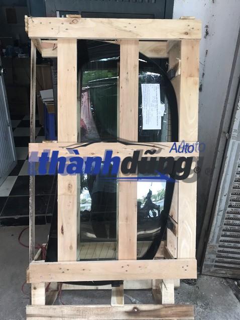 KÍNH CỐP HẬU FORD FOCUS