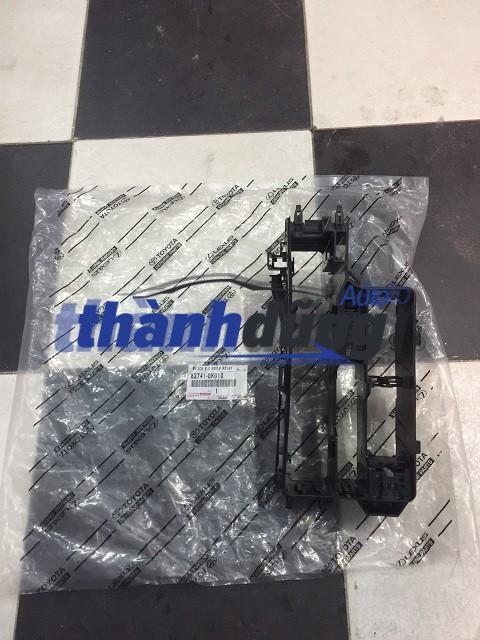 THÂN HỘP CẦU CHÌ TOYOTA INNOVA