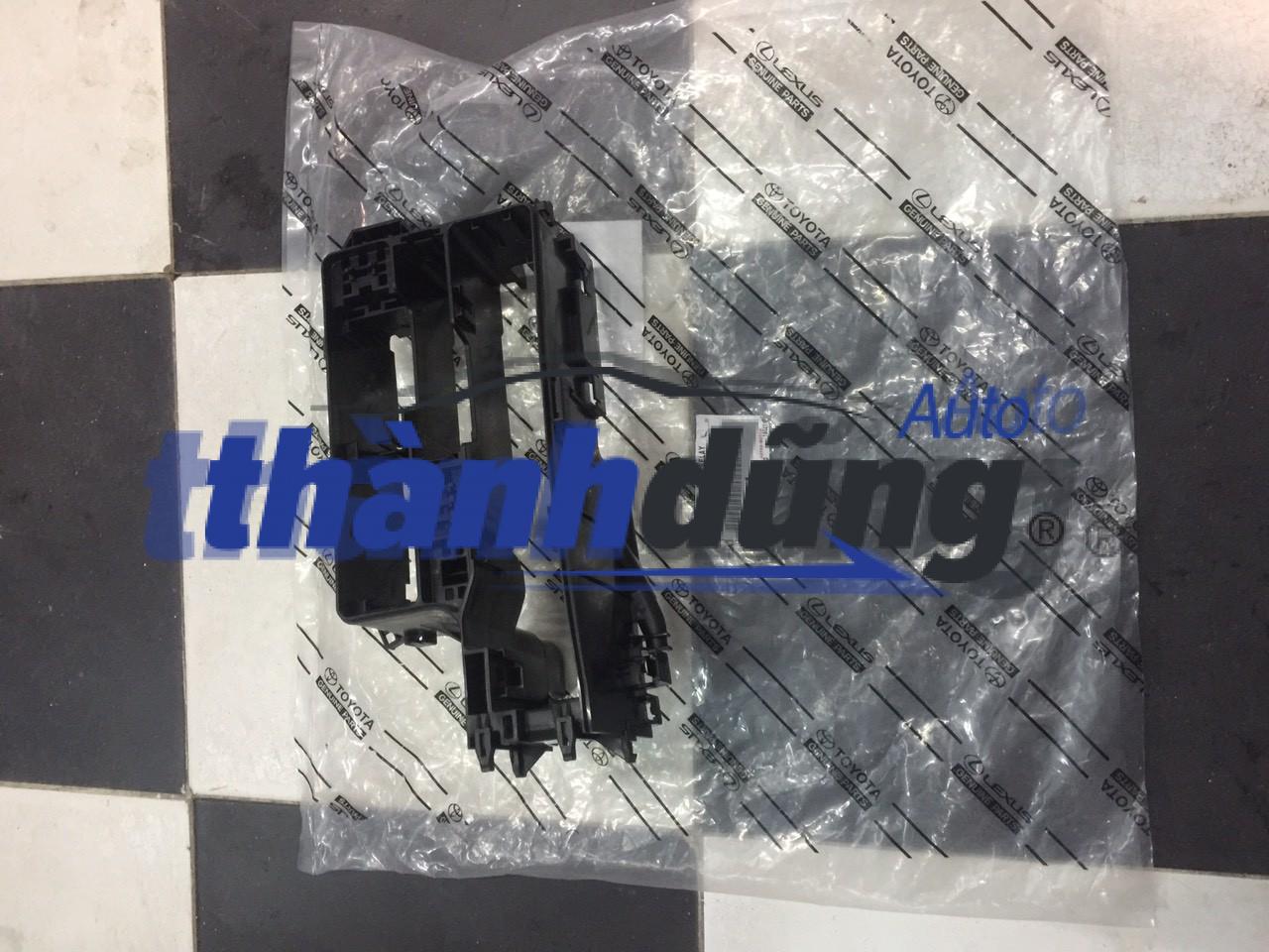 THÂN HỘP CẦU CHÌ TOYOTA INNOVA