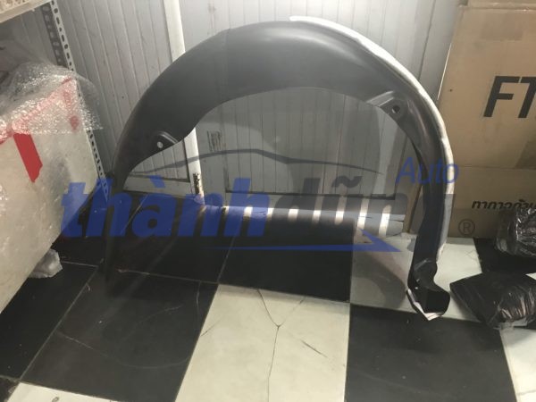 CHẮN BÙN LÒNG DÈ SAU TRÁI KIA CERATO