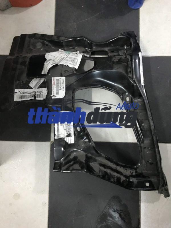 XƯƠNG BẮT CẢN TRƯỚC TOYOTA INNOVA