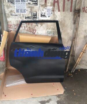 CÁNH CỬA SAU PHẢI TOYOTA INNOVA