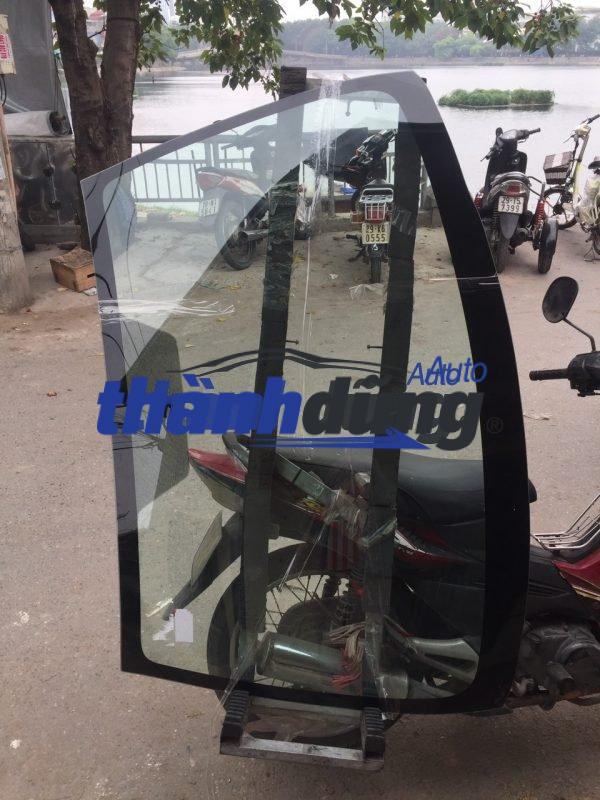 KÍNH CHẮN GIÓ TRƯỚC MAZDA 6