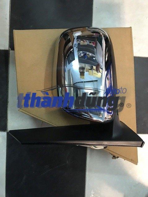 KÍNH CHIẾU HẬU TOYOTA INNOVA