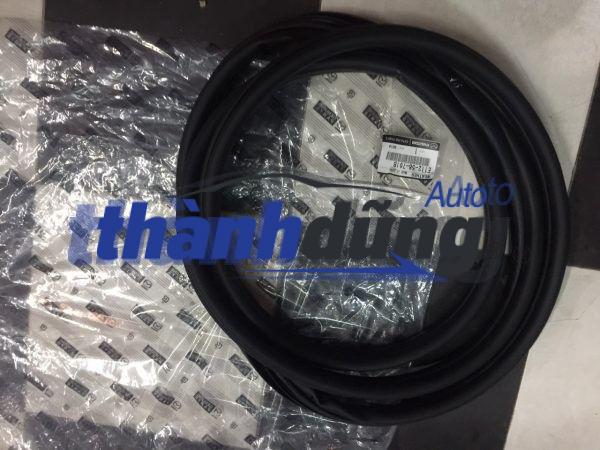 GIOĂNG CÁNH CỬA FORD ESCAPE