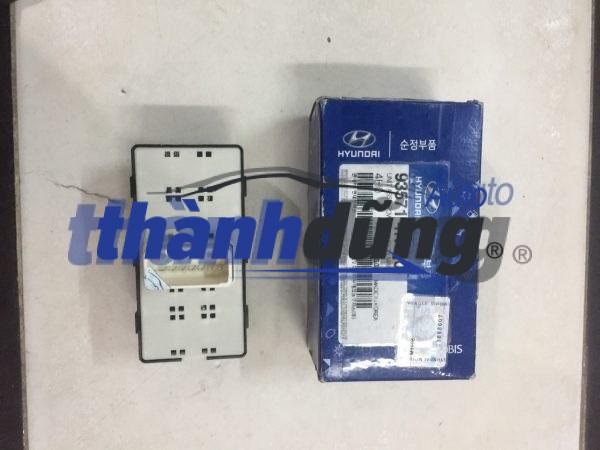 CÔNG TẮC LÊN KÍNH HYUNDAI STAREX-935714H110