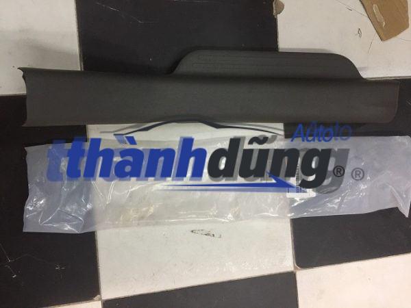 ỐP THÀNH BẬC LÊN CỬA TOYOTA VIOS