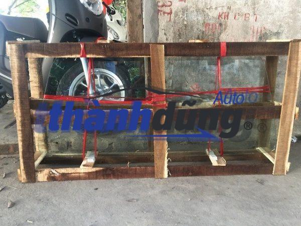 KÍNH CỐP HẬU SUZUKI 5 TẠ