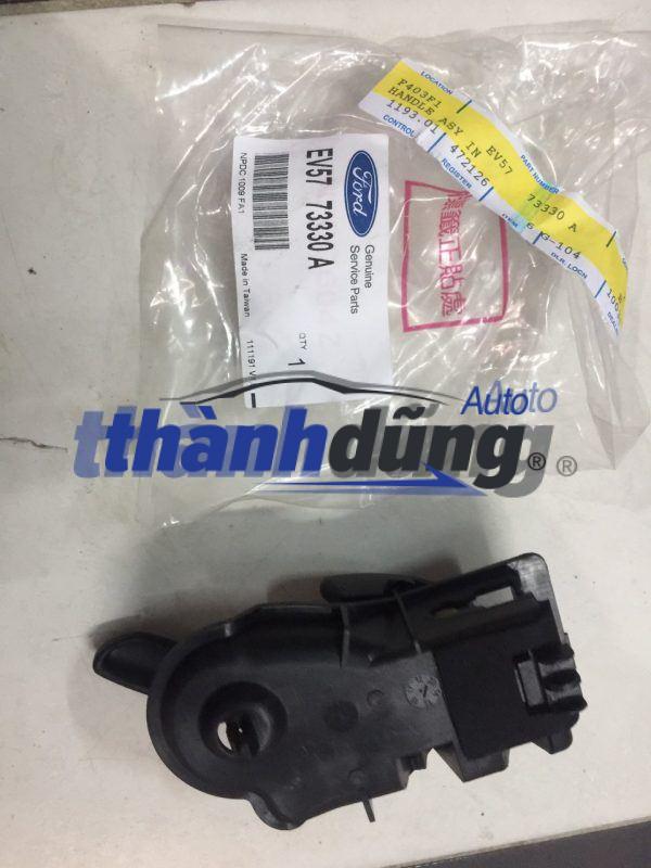 TAY MỞ TRONG FORD ESCAPE