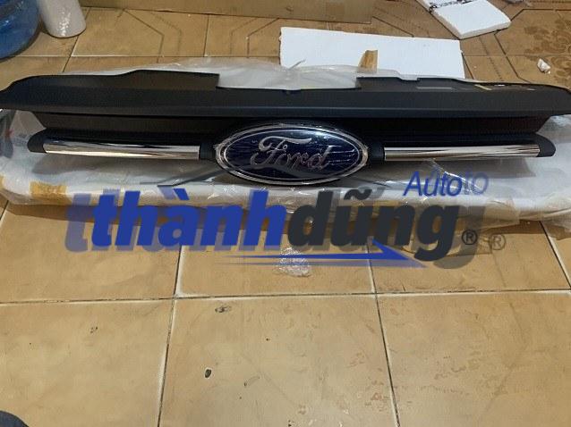 CA LĂNG FORD TOURNEO