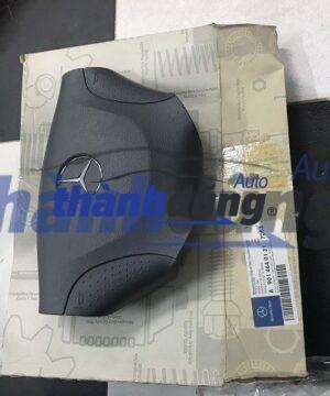 NẮP ĐẬY/ NÚM CÒI VÔ LĂNG MERCEDES SPRINTER