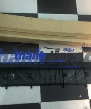 ỐP CẢN SAU NISSAN NAVARA