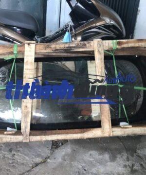 KÍNH CỐP HẬU TOYOTA FORTUNER