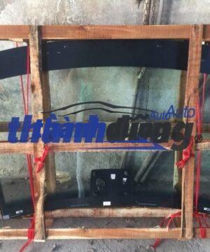 KÍNH CHẮN GIÓ HYUNDAI SOLATI