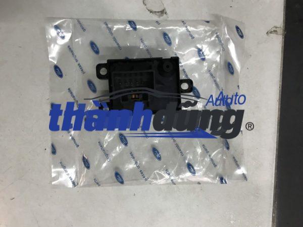 CÔNG TẮC CHỈNH GƯƠNG FORD EVEREST CHÍNH HÃNG