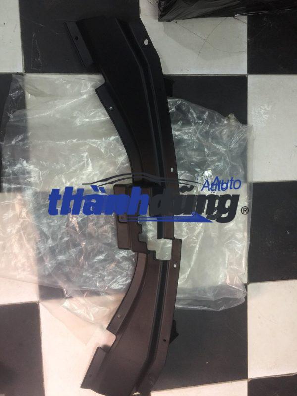 ỐP CHE KHÓA NẮP CAPO CHEVROLET CAPTIVA