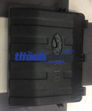 NẮP ĐẬY HỘP LỌC GIÓ TRÊN HYUNDAI I10 GRAND