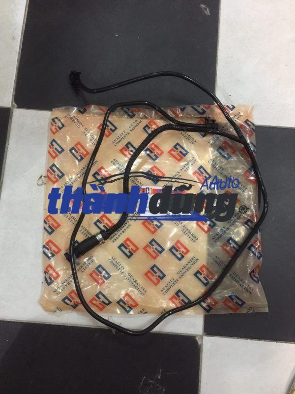 TUY Ô BÌNH NƯỚC PHỤ FORD FOCUS