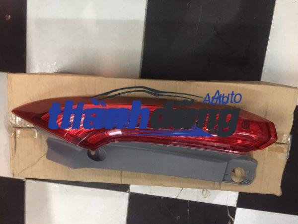 ĐÈN HẬU MIẾNG TRÊN HONDA CRV