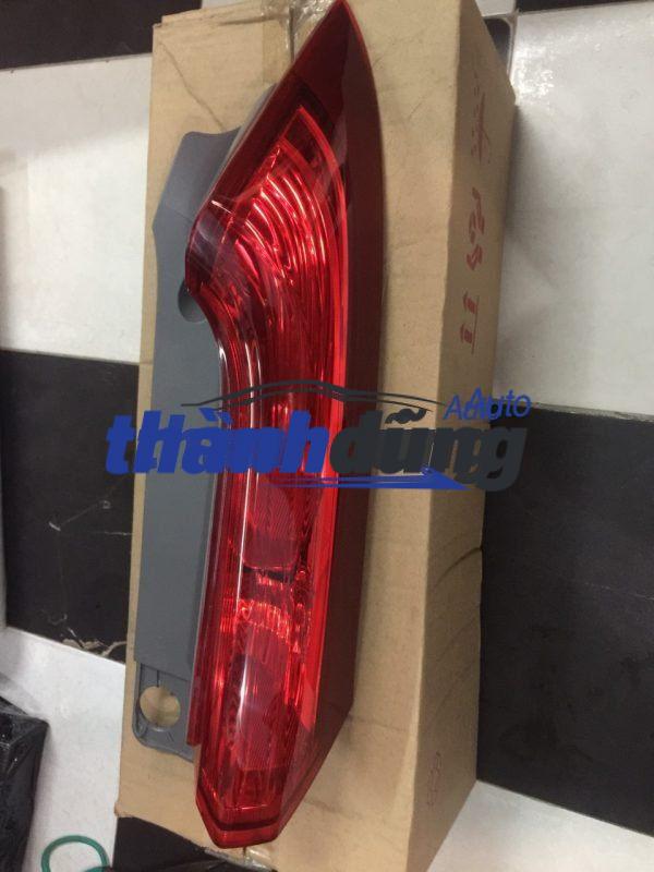 ĐÈN HẬU MIẾNG TRÊN HONDA CRV