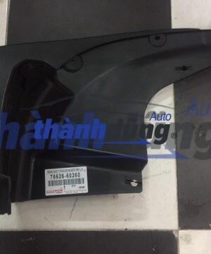 CHẮN BÙN BÁNH SAU TOYOTA LAND CRUISER