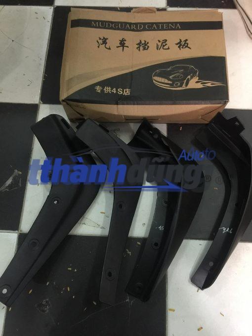 CHẮN BÙN BÁNH NISSAN LIVINA