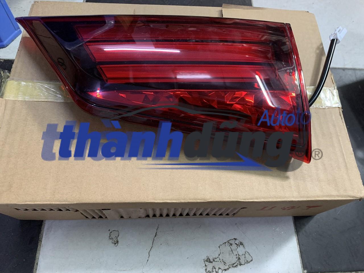 ĐÈN HẬU MIẾNG TRONG MITSUBISHI OUTLANDER