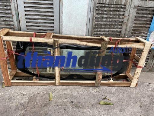 KÍNH CỐP HẬU SUZUKI SWIFT