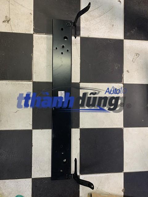 XƯƠNG ĐỠ CẢN TRƯỚC TOYOTA HILUX
