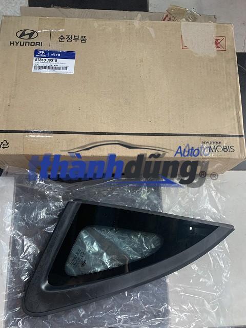 KÍNH GÓC TAM GIÁC HYUNDAI KONA