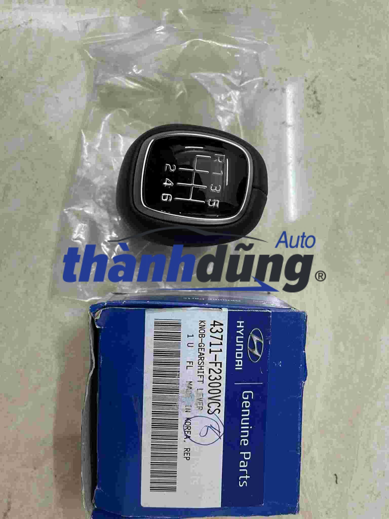 TAY NẮM CẦN SỐ HYUNDAI ACCENT 2018-2020