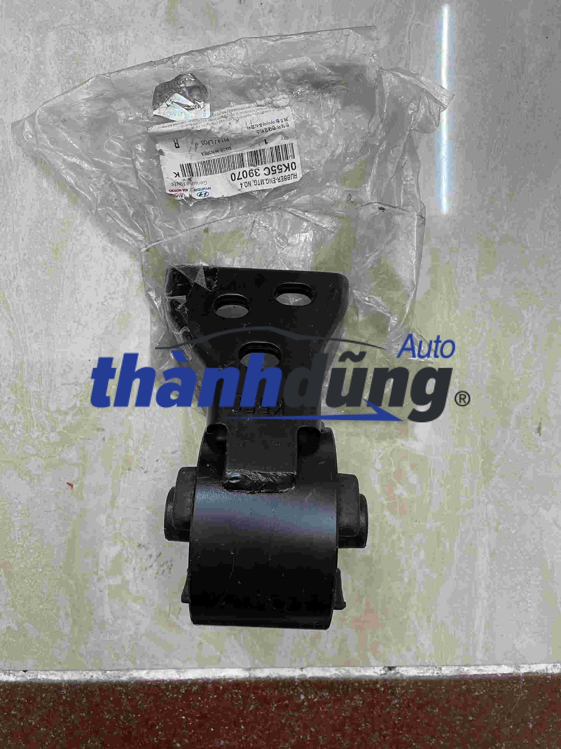 CHÂN MÁY DẦU KIA CARNIVAL