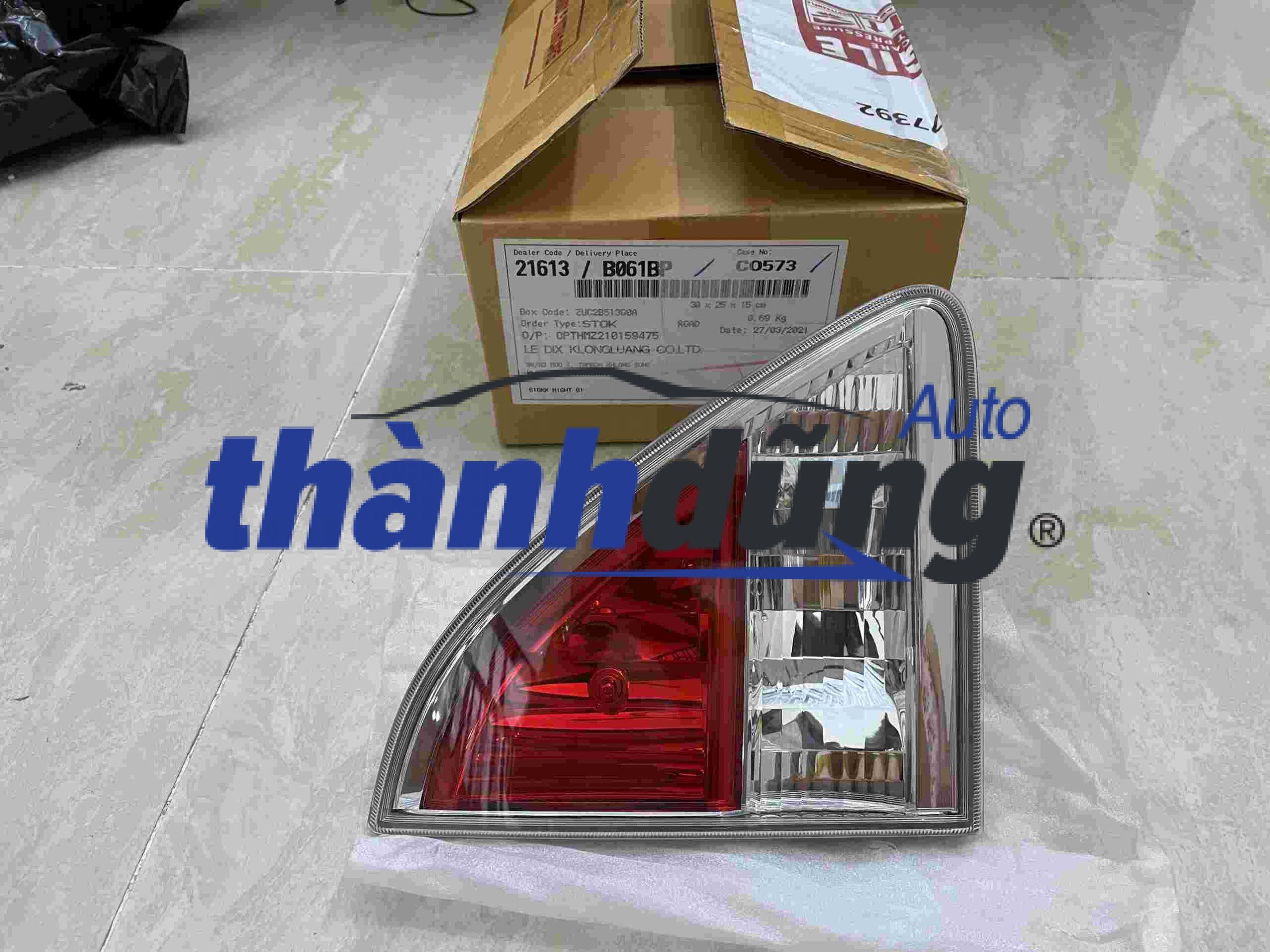 ĐÈN HẬU TRONG TRÁI MAZDA BT50