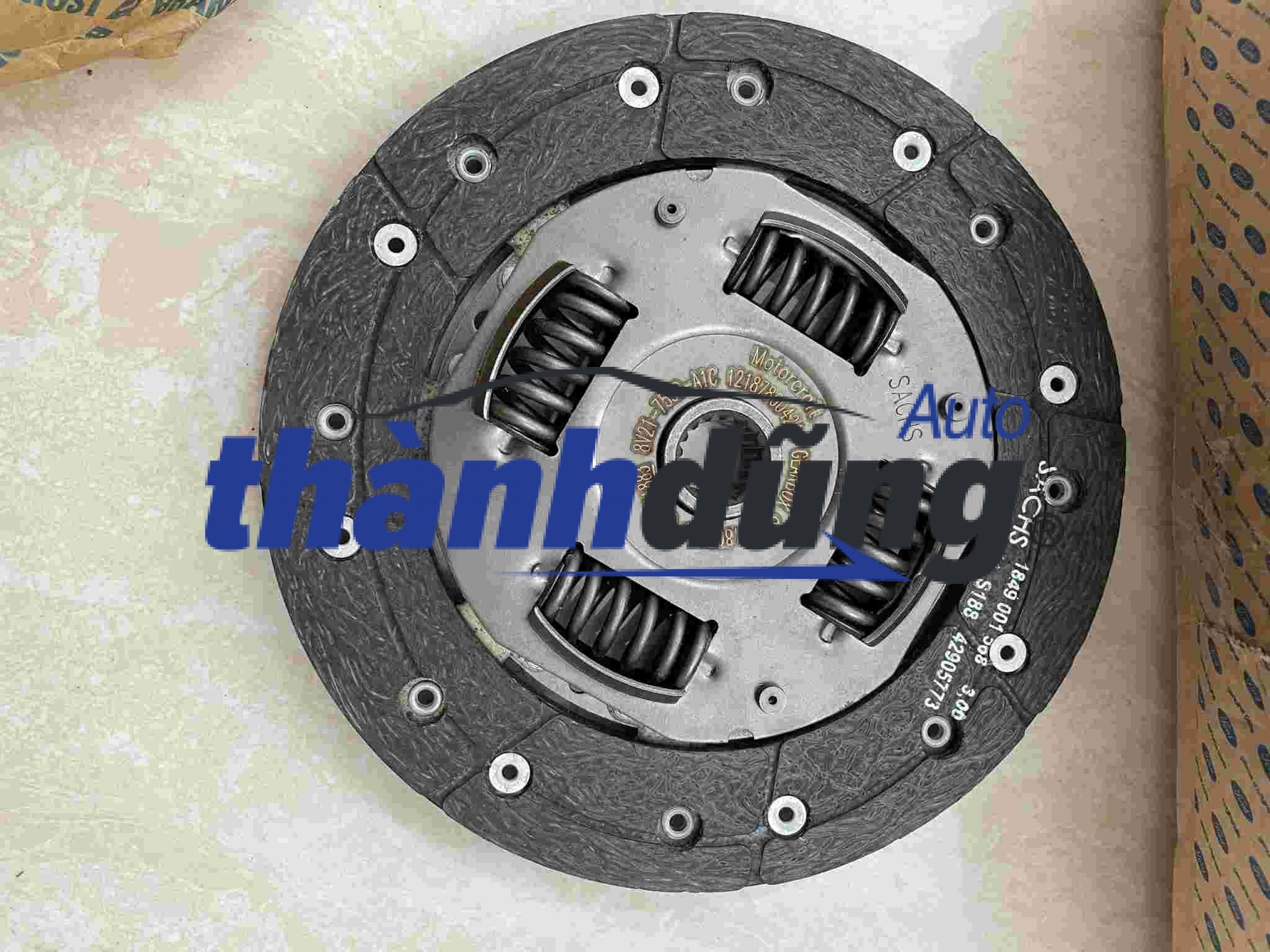 LÁ CÔN FORD FIESTA 2011