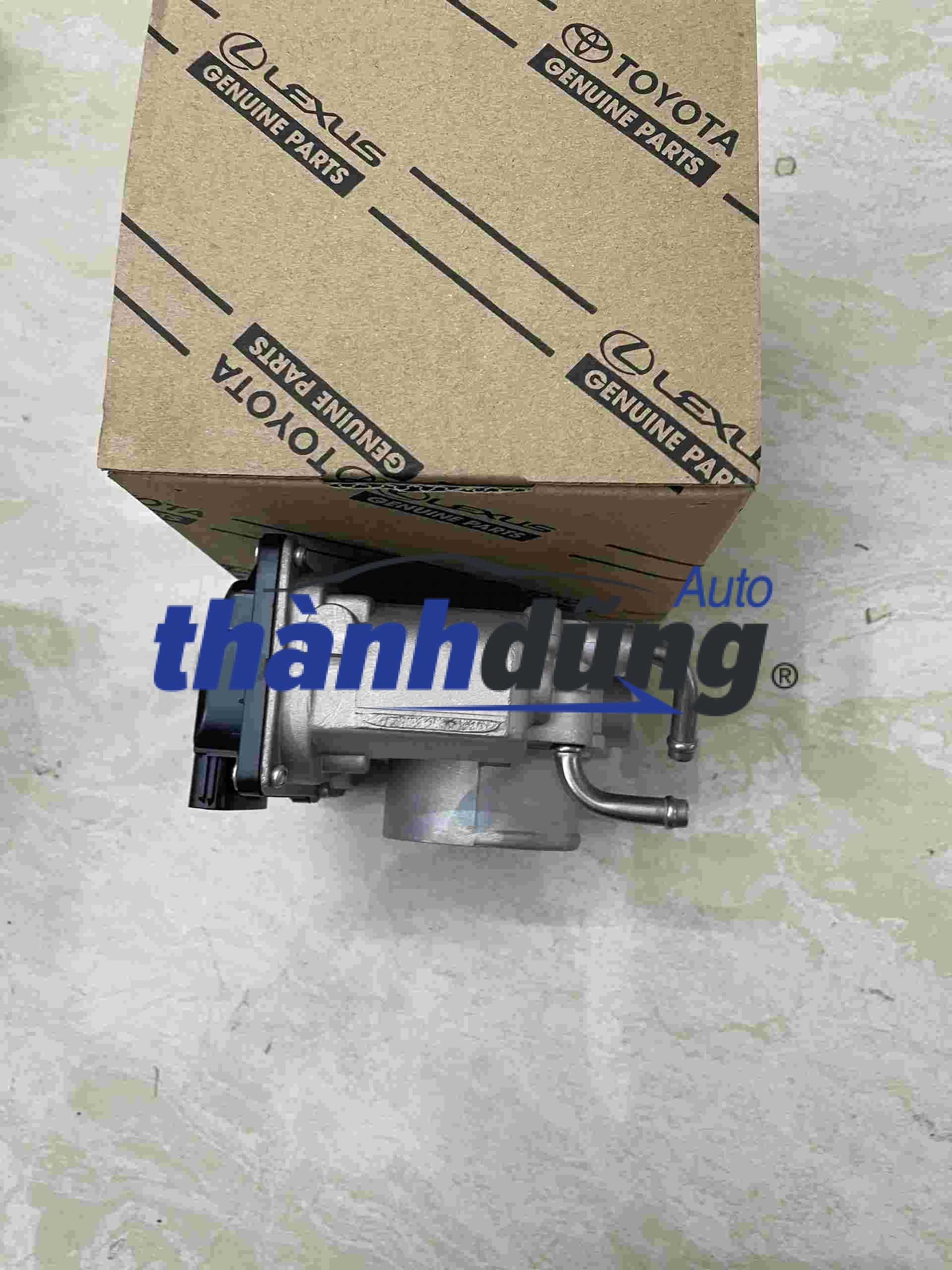 CỤM BƯỚM GA TOYOTA HILUX