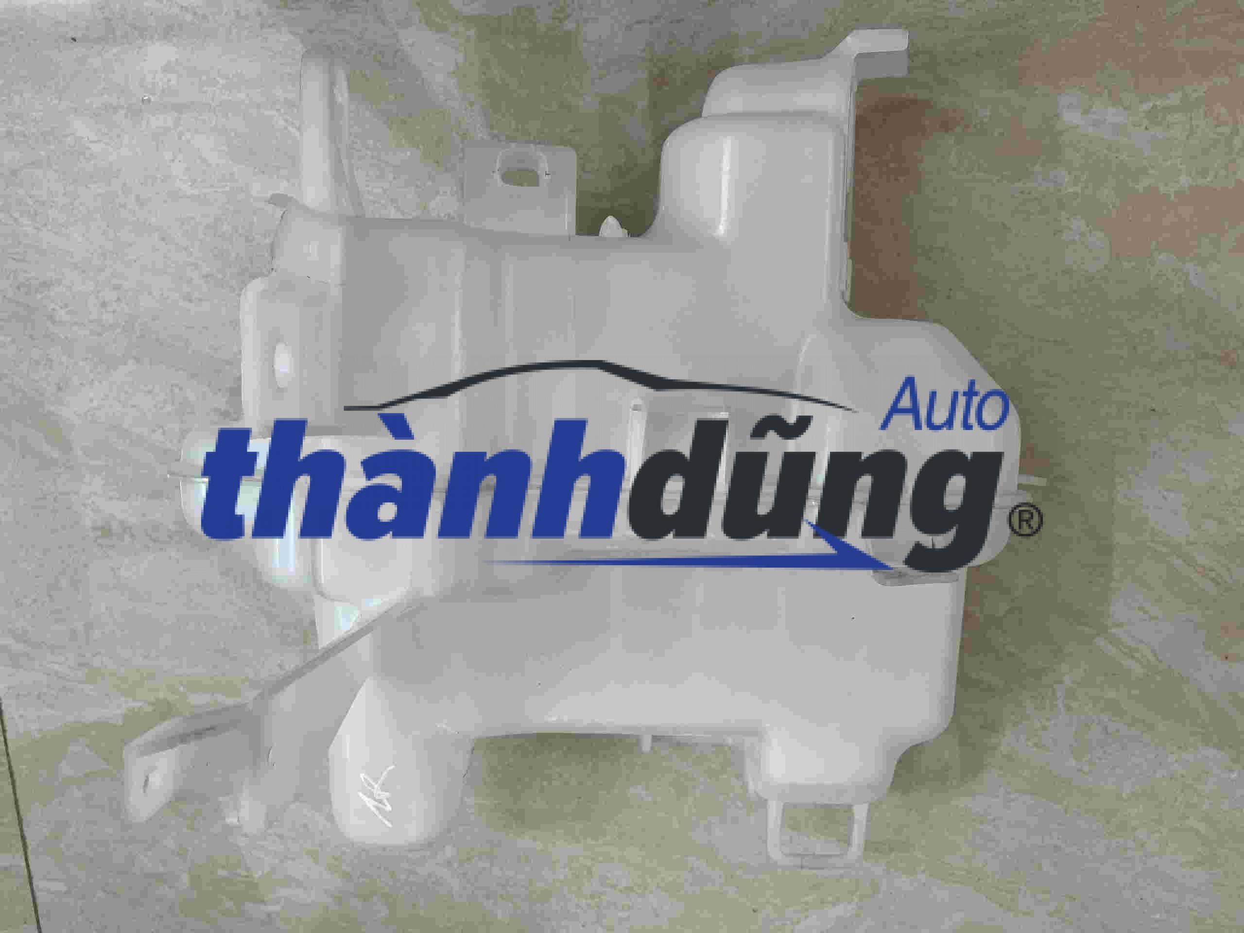 BÌNH NƯỚC RỬA KÍNH MAZDA 3 CHÍNH HÃNG