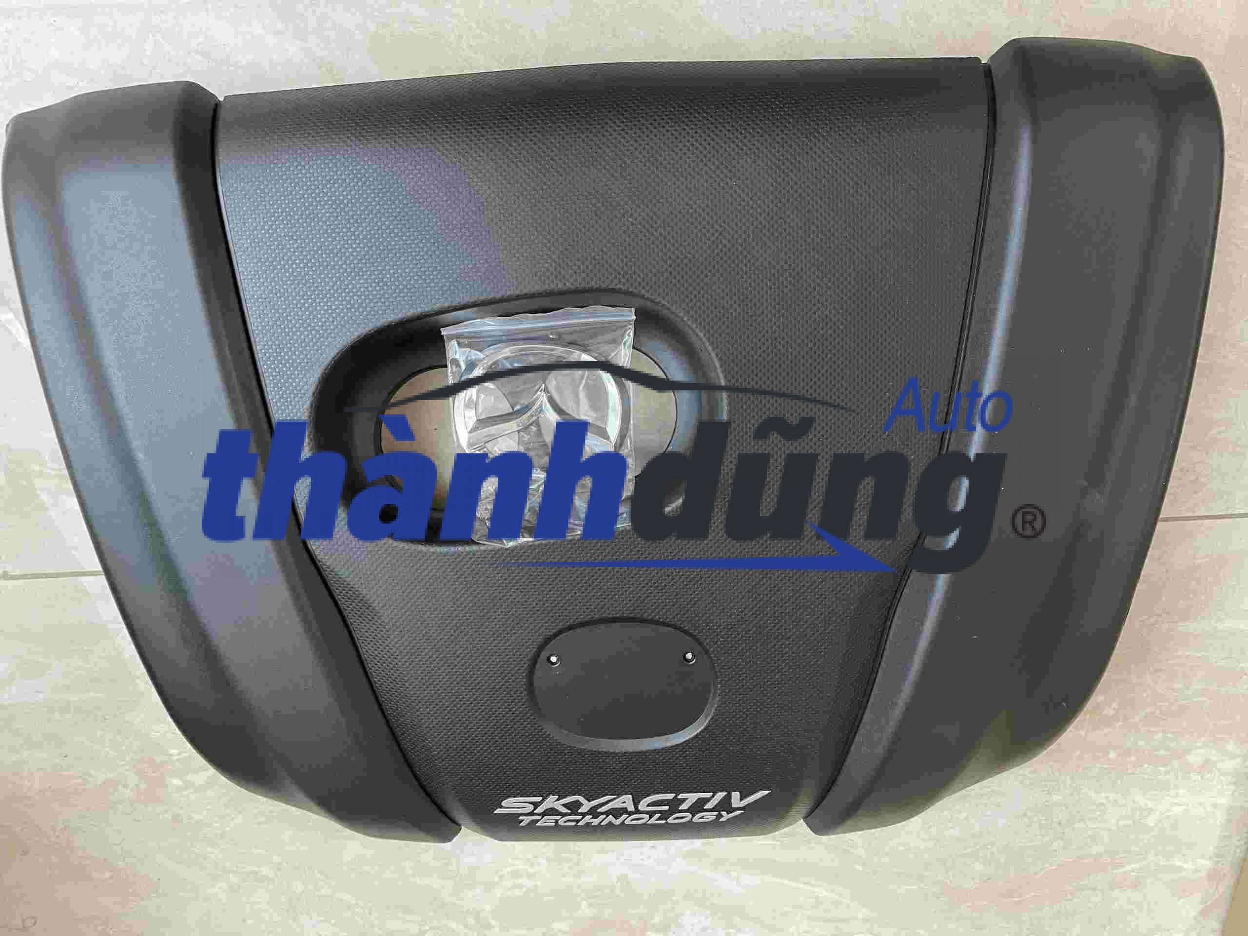 NẮP TRANG TRÍ ĐỘNG CƠ MAZDA 3
