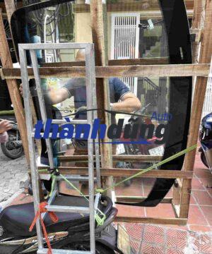 KÍNH CHẮN GIÓ KIA SEDONA