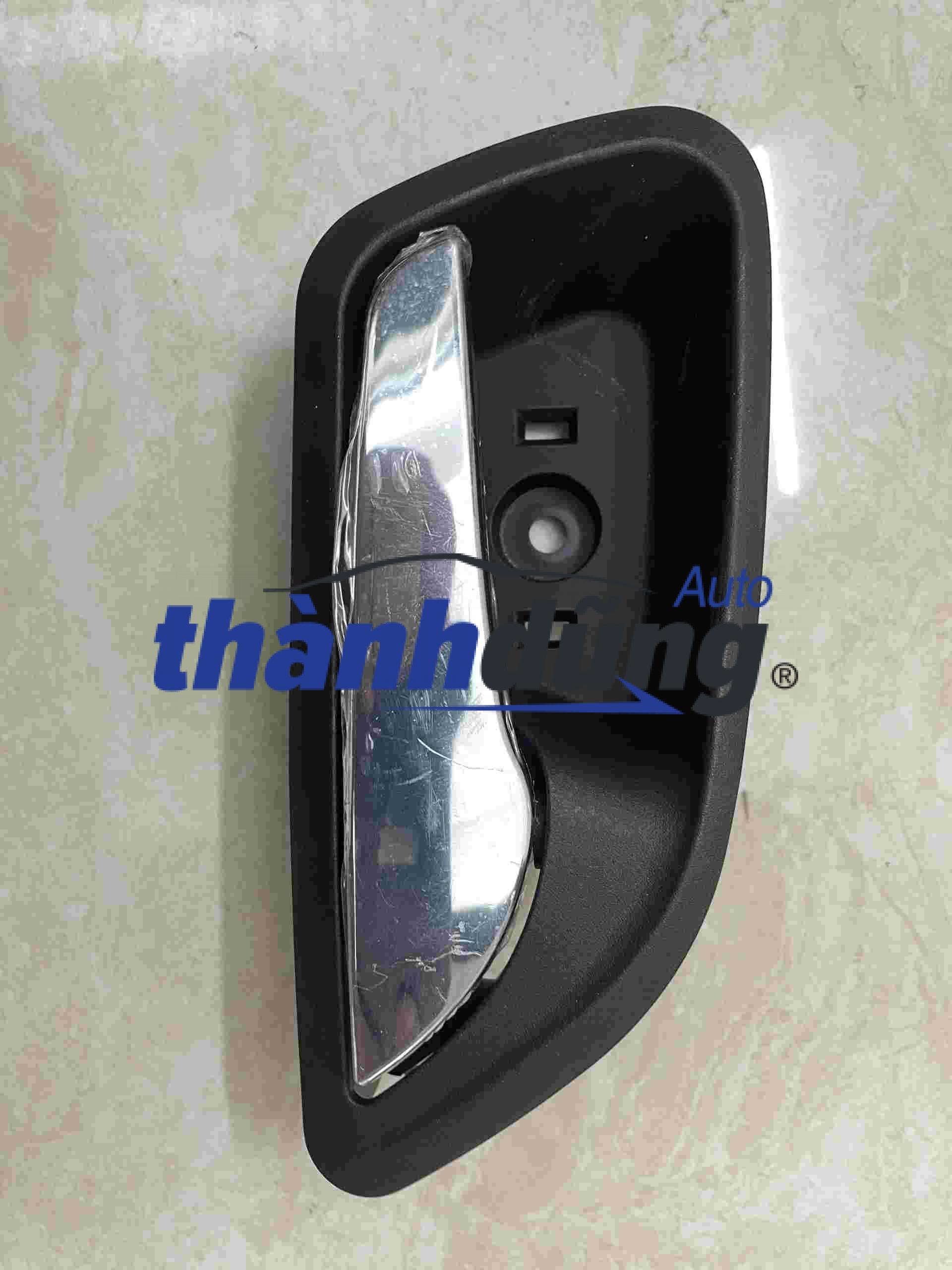 TAY MỞ CỬA TRONG CHEVROLET CRUZE