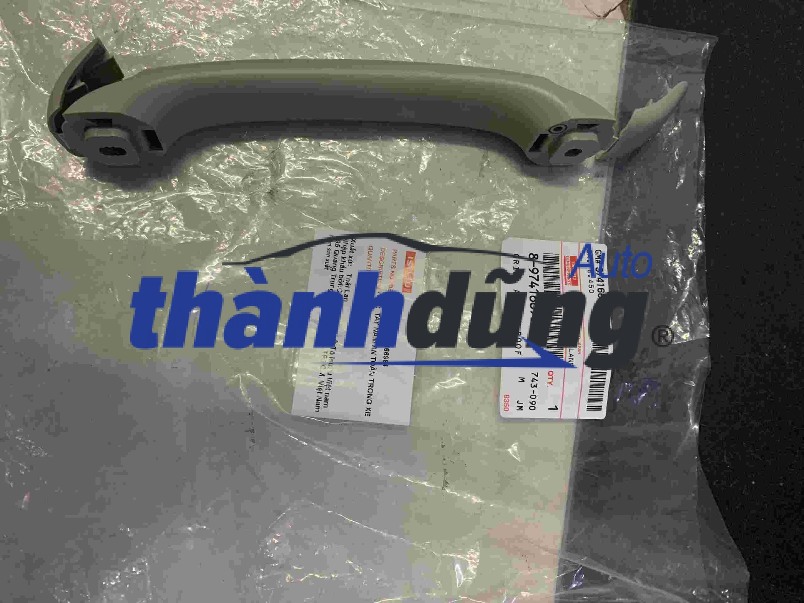TAY NẮM TRẦN TRONG XE ISUZU DMAX